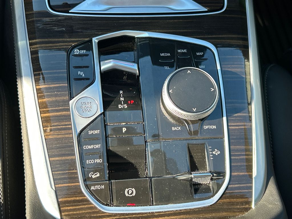 2025 BMW X7 40i - Photo 20