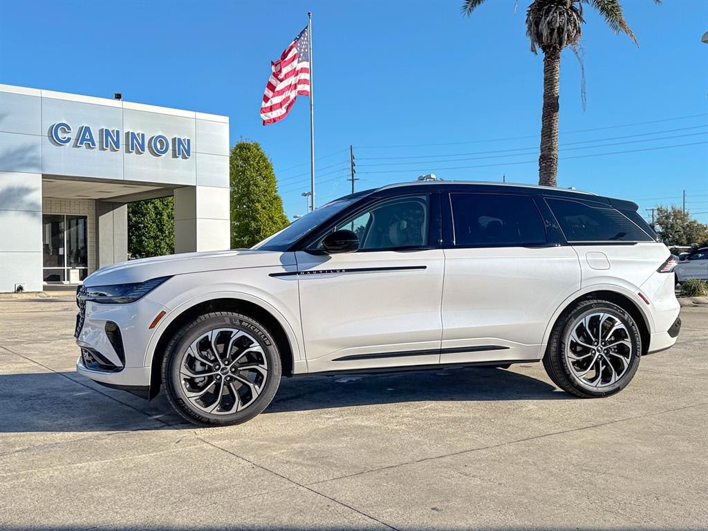 2026 Lincoln Nautilus Reserve's photo