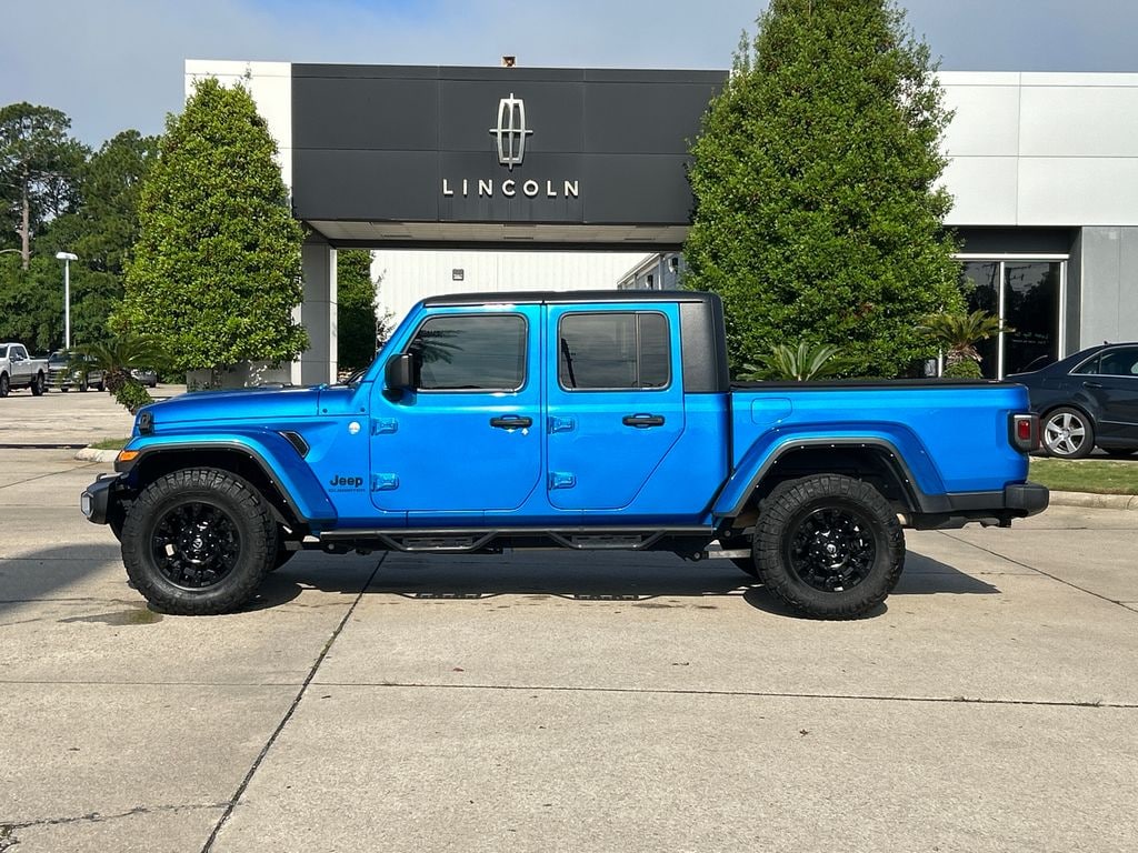 Used 2021 Jeep Gladiator Sport Truck