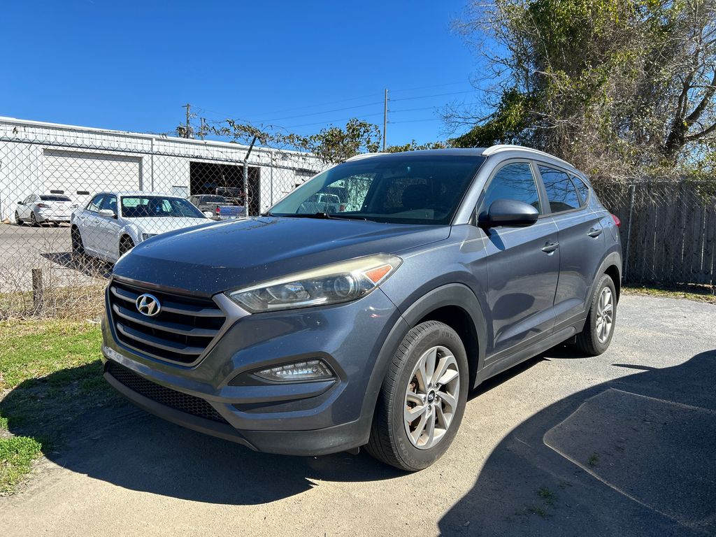 2016 Hyundai Tucson SE