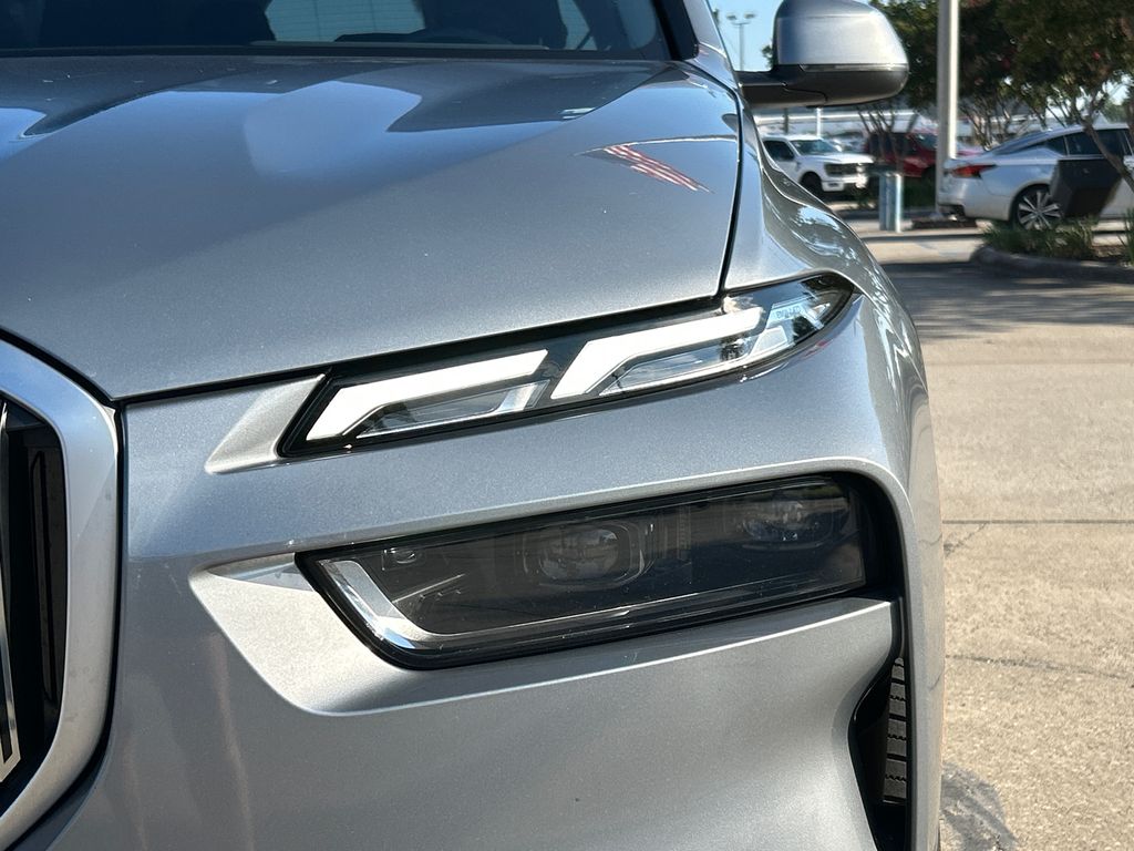 2025 BMW X7 40i - Photo 12