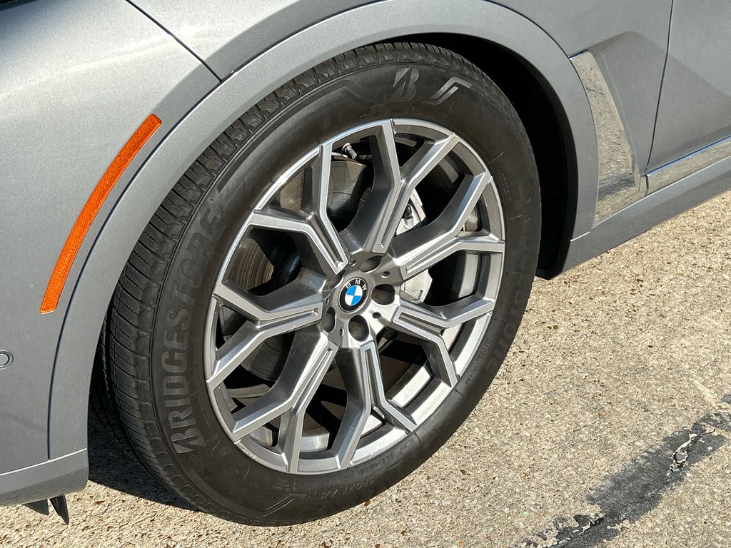 2025 BMW X7 40i - Photo 11