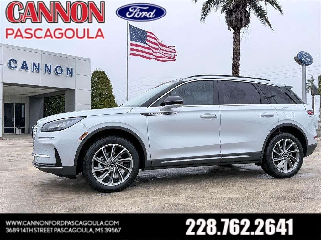 2026 Lincoln Corsair Premiere's photo