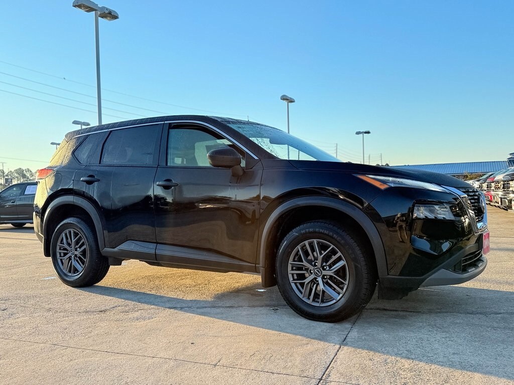 2023 Nissan Rogue S photo 3