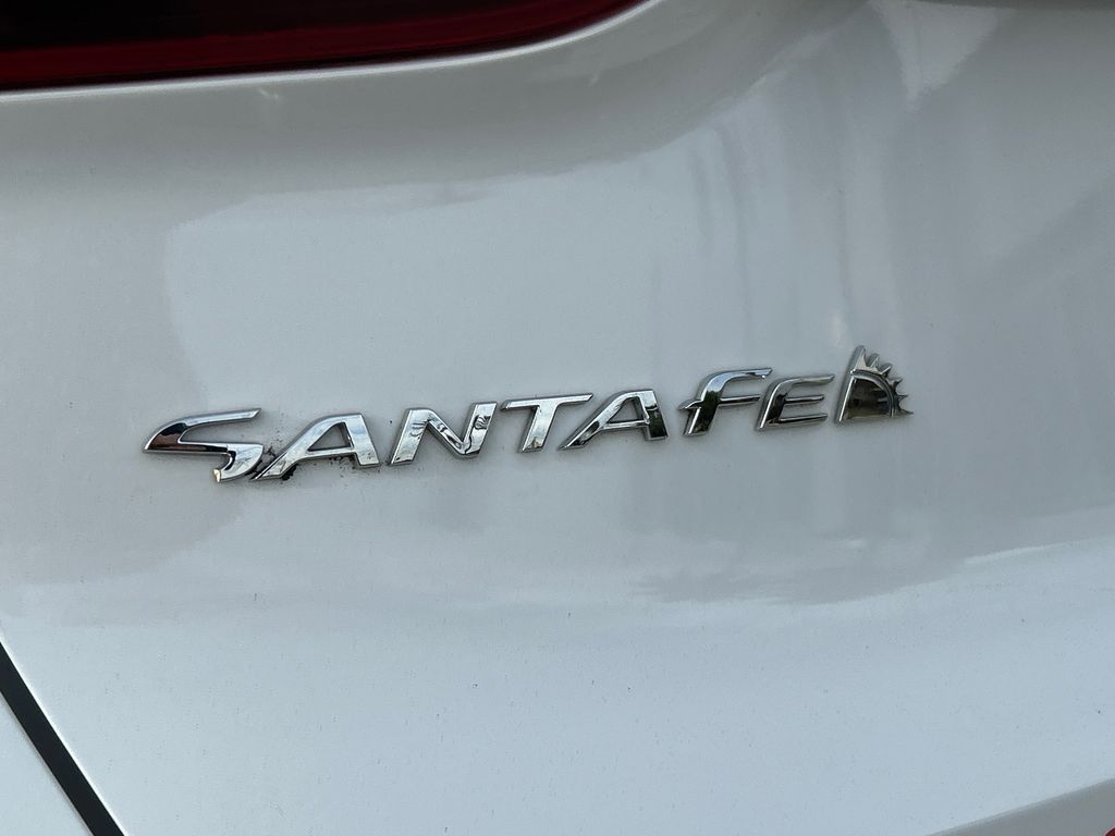 2023 Hyundai Santa Fe SE - Photo 6