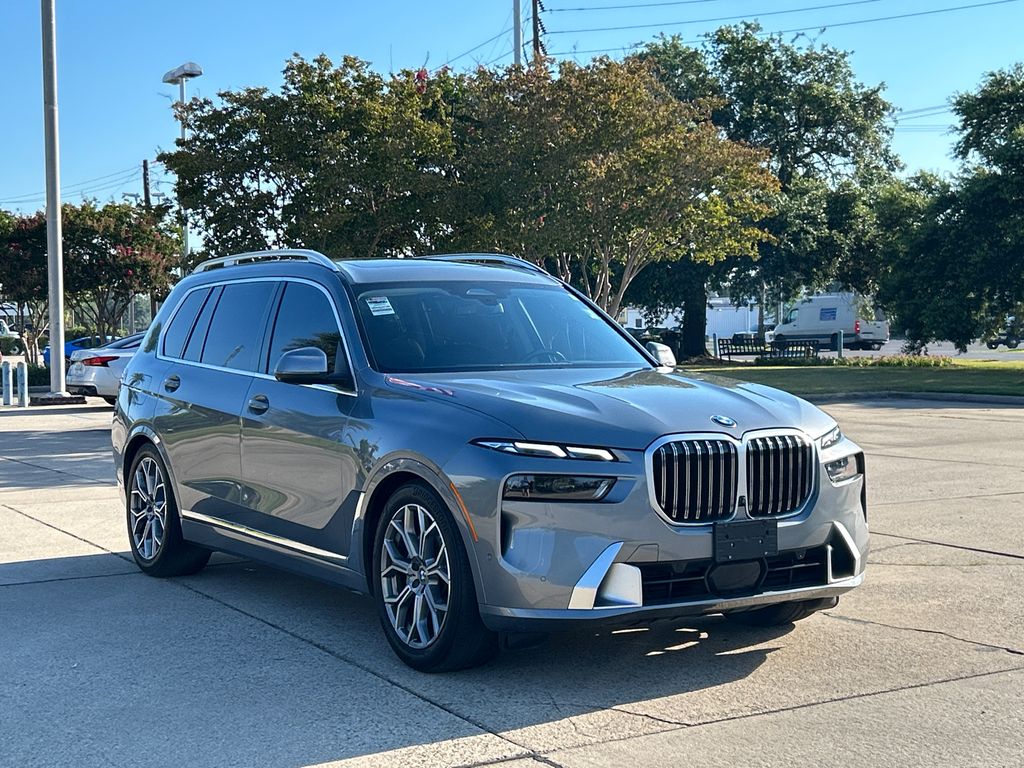 2025 BMW X7 40i - Photo 9