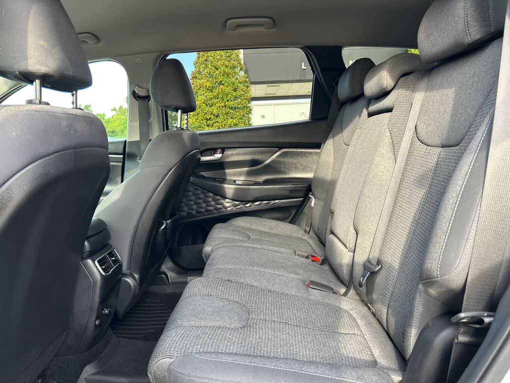 2023 Hyundai Santa Fe SE - Photo 29