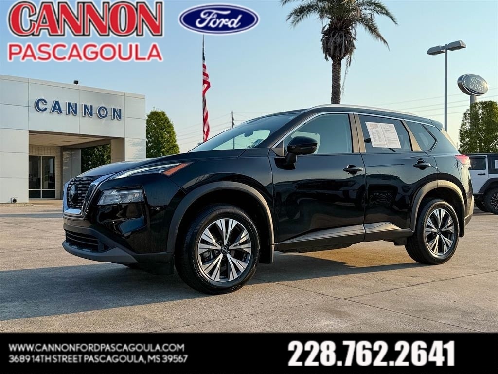 2023 Nissan Rogue SV's photo