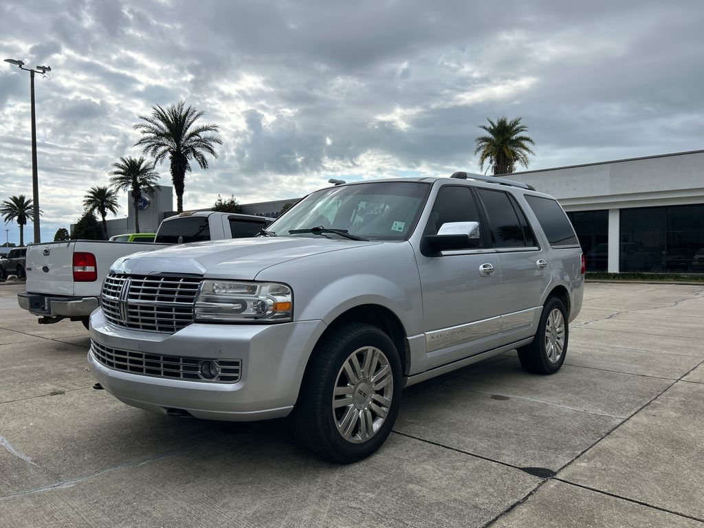 2014 Lincoln Navigator Base