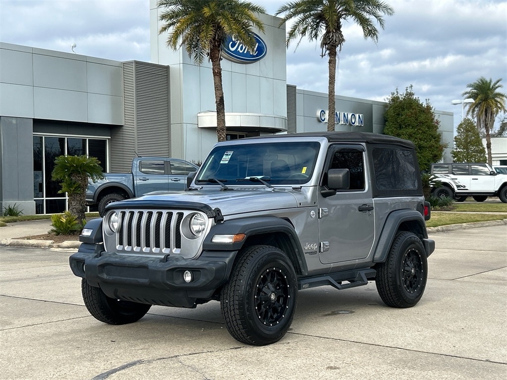 2019 Jeep Wrangler Sport S's photo