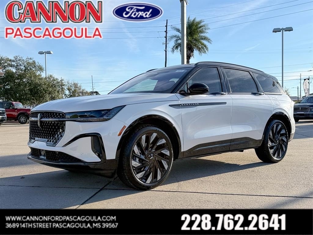 2026 Lincoln Nautilus Reserve's photo