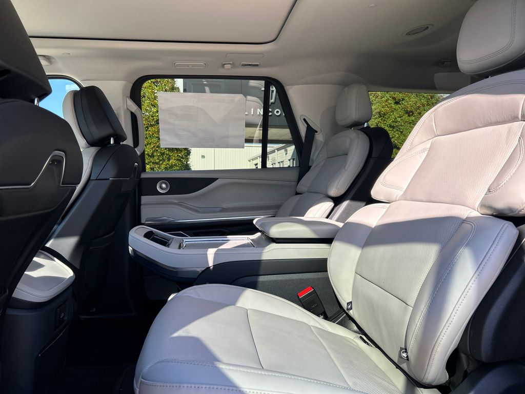 2026 Lincoln Navigator Reserve - Photo 29
