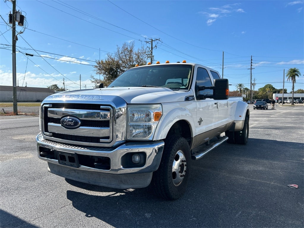 2012 Ford F-350 Super Duty Lariat's photo