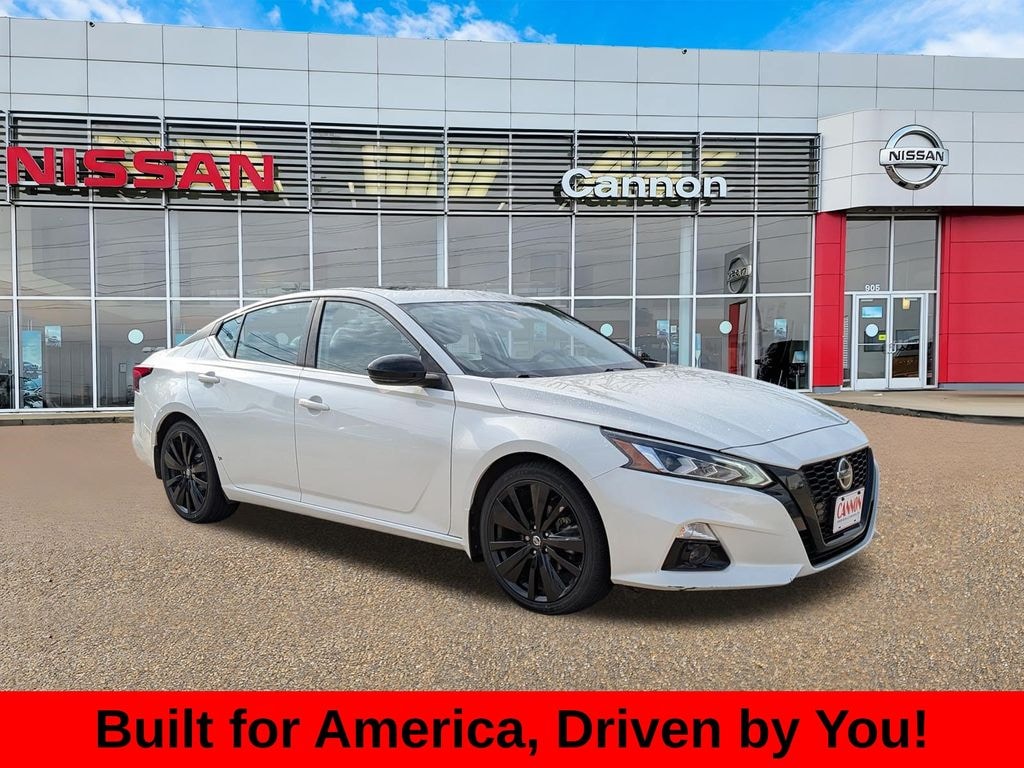 Used 2022 Nissan Altima 2.5 SR Sedan