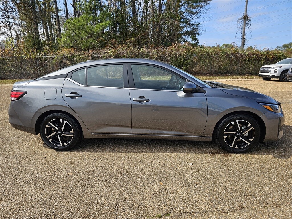 2024 Nissan Sentra SV photo 3