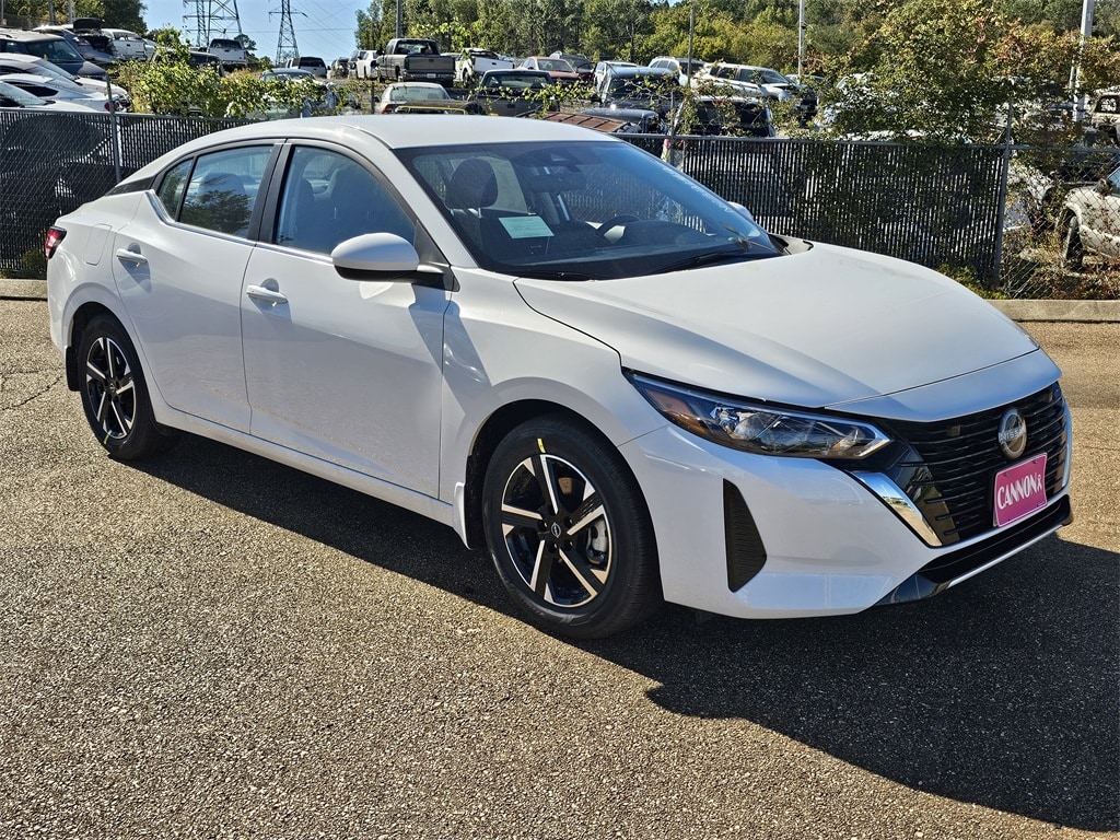 2025 Nissan Sentra SV's photo