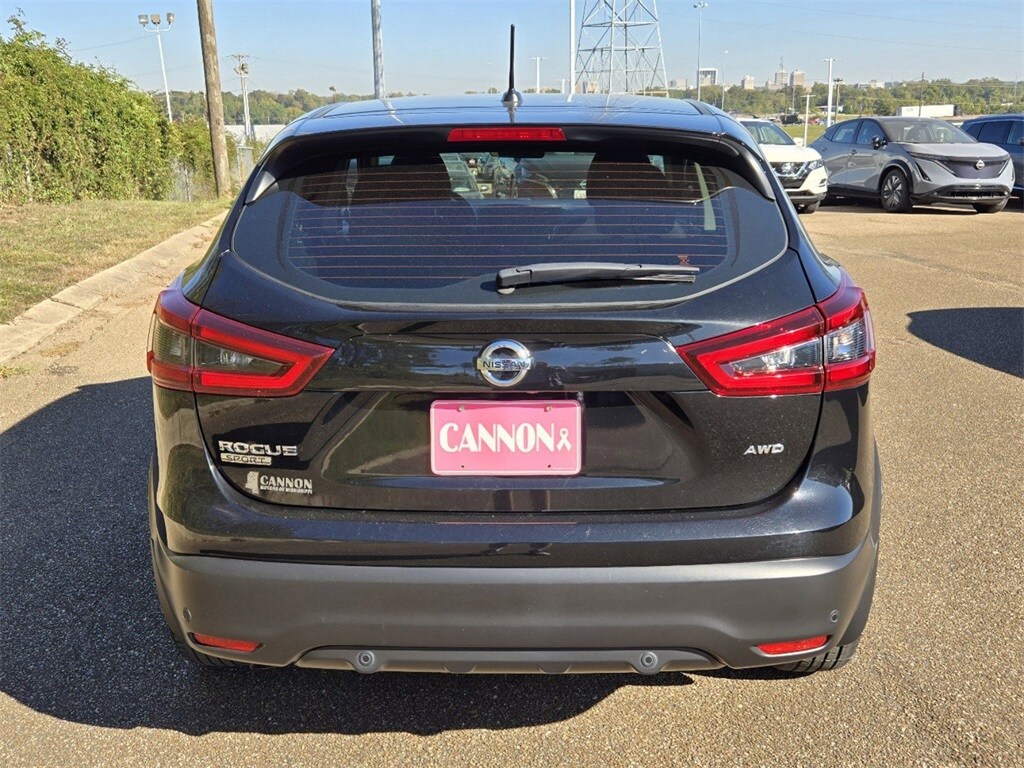 2022 Nissan Rogue Sport S photo 3