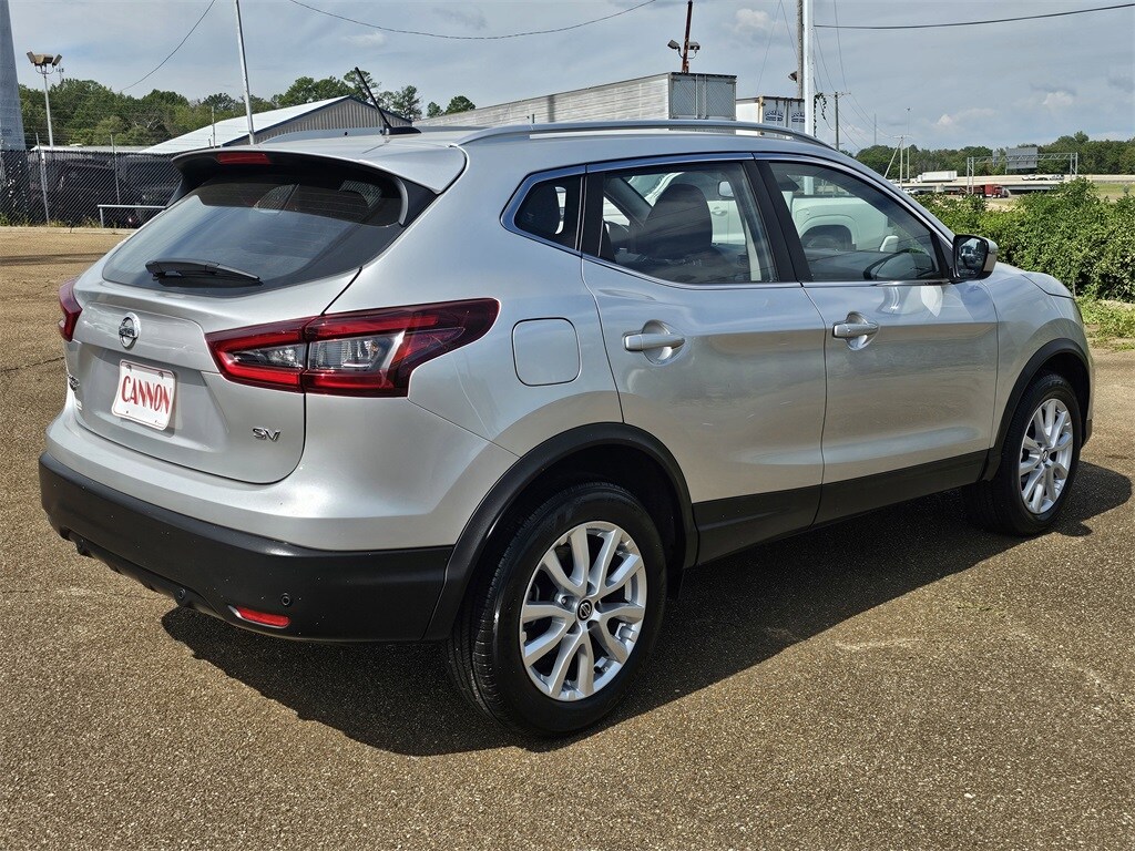 2022 Nissan Rogue Sport SV photo 4
