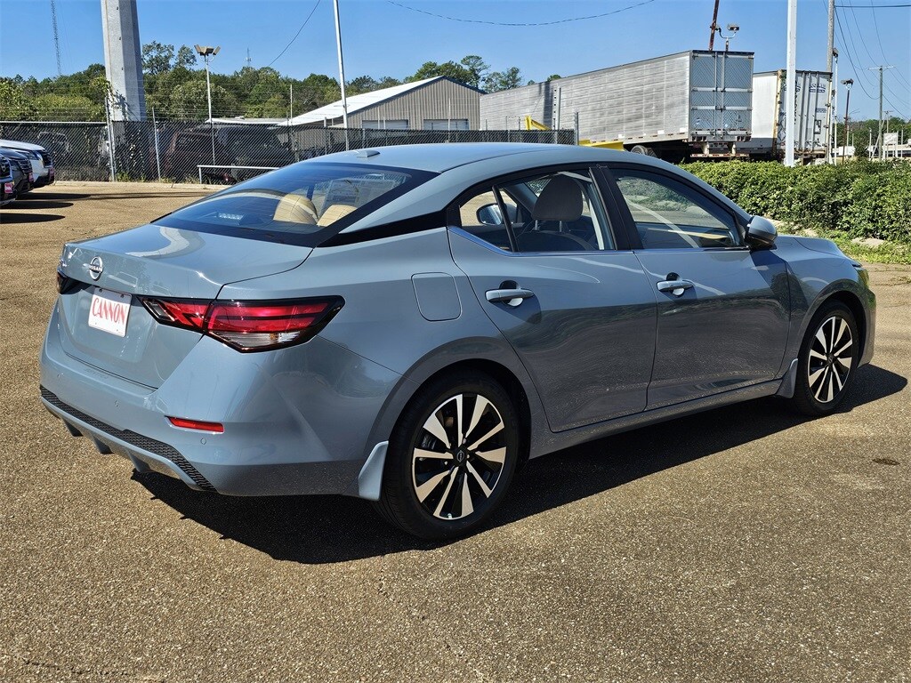 2025 Nissan Sentra SV photo 2