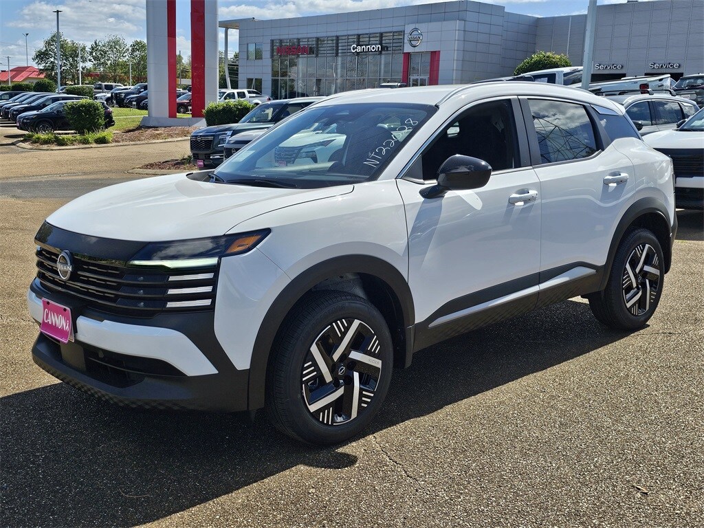 2026 Nissan Kicks SV photo 2