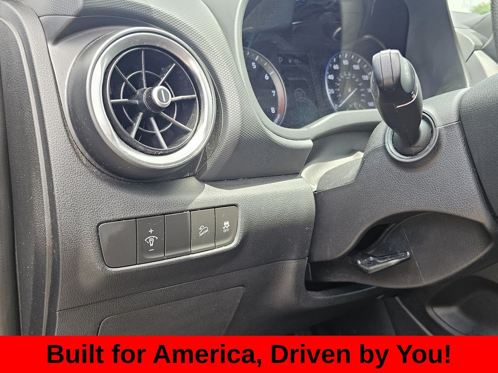 2023 Hyundai Kona SEL - Photo 18