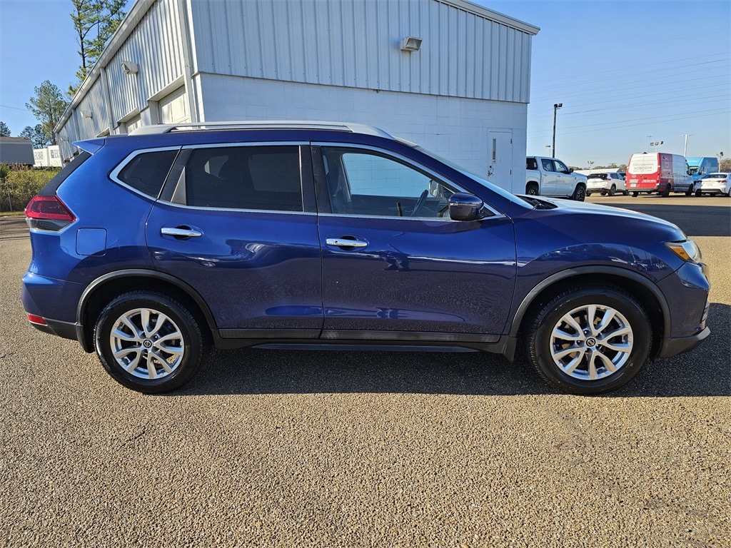 Used 2018 Nissan Rogue SV SUV
