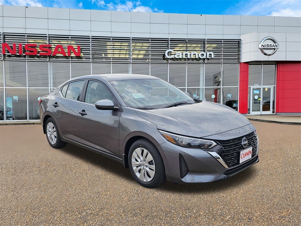 2025 Nissan Sentra S's photo