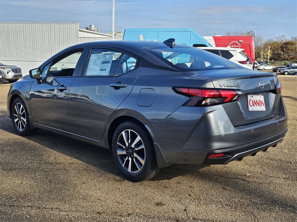 New 2025 Nissan Versa 1.6 SV Sedan