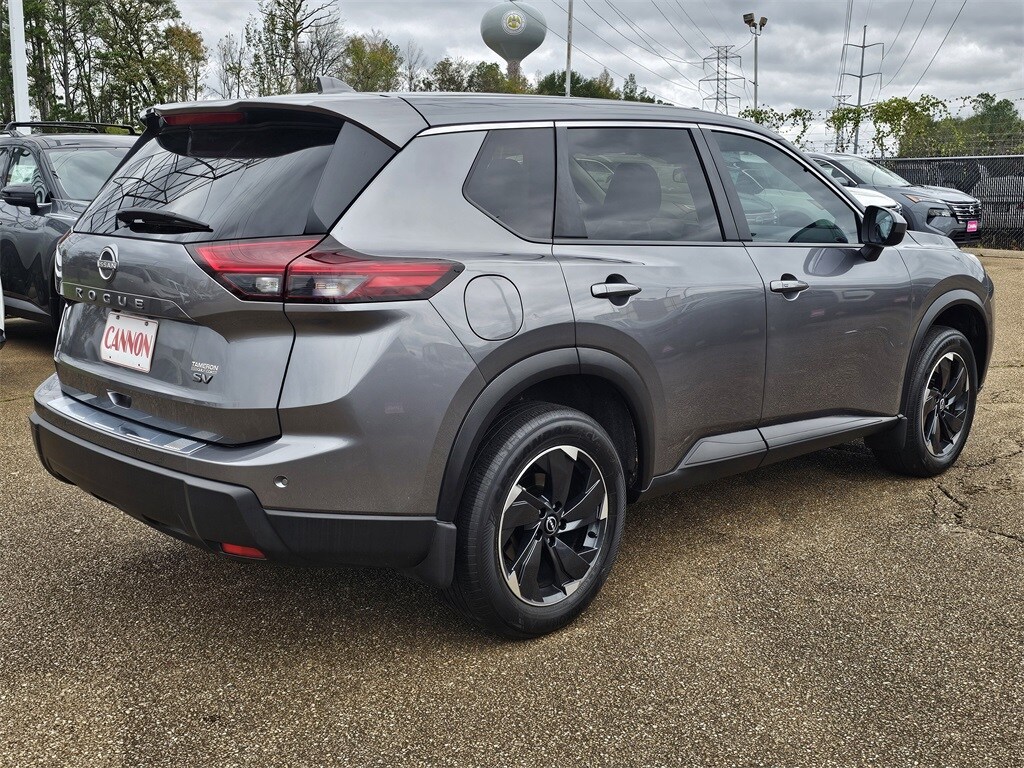 Used 2024 Nissan Rogue SV SUV