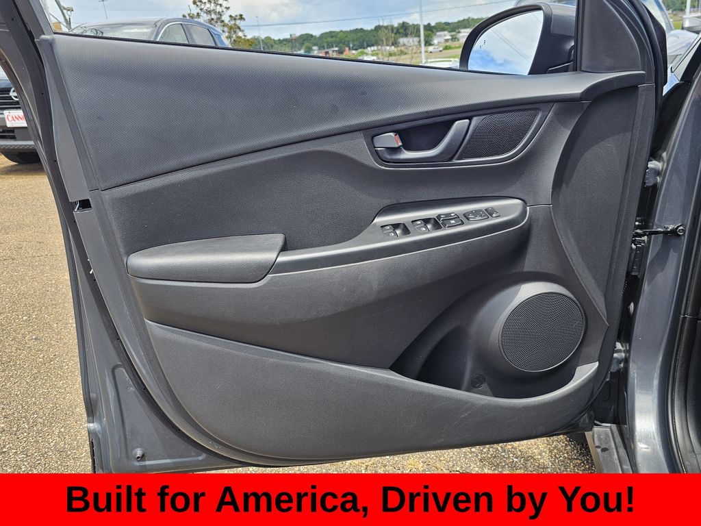 2023 Hyundai Kona SEL - Photo 14