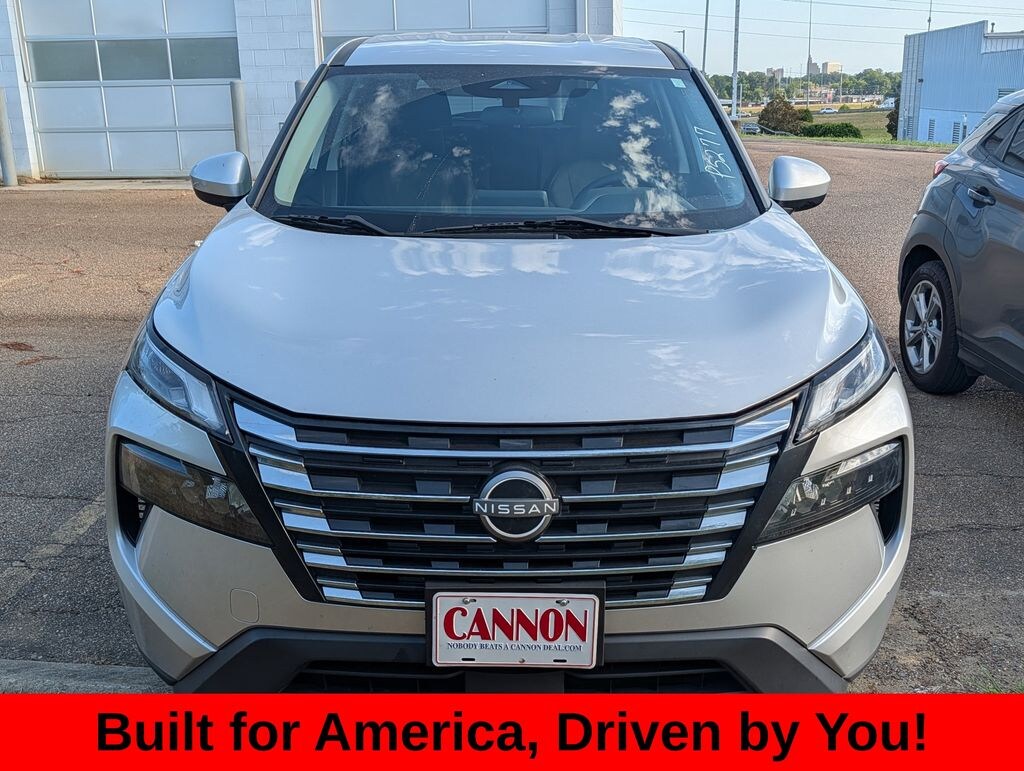 Used 2024 Nissan Rogue SV SUV