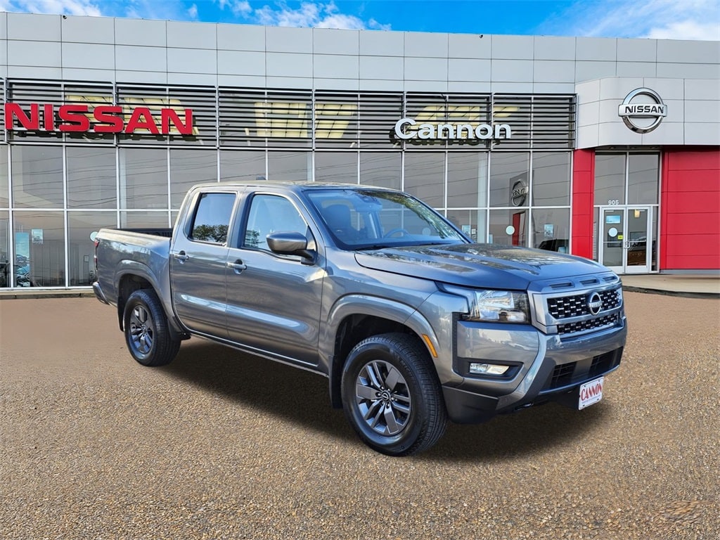 2025 Nissan Frontier SV's photo