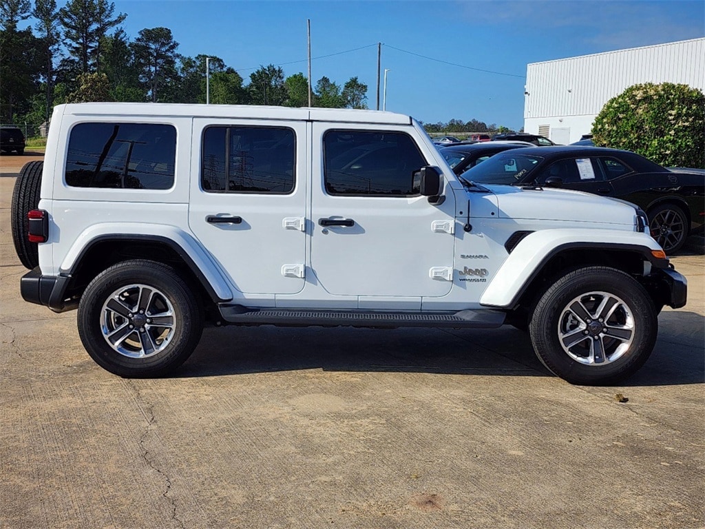 Used 2020 Jeep Wrangler Unlimited Sahara with VIN 1C4HJXEN8LW112320 for sale in Jackson, MS