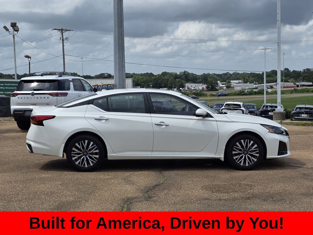 Used 2023 Nissan Altima 2.5 SV Sedan