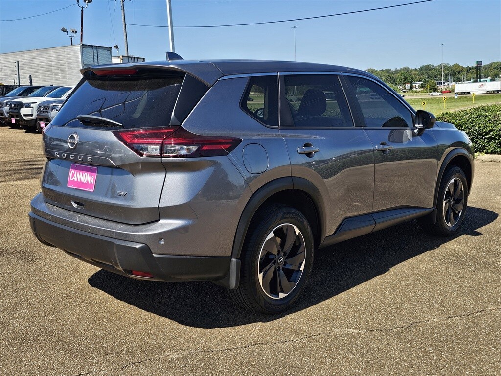 2024 Nissan Rogue SV photo 4