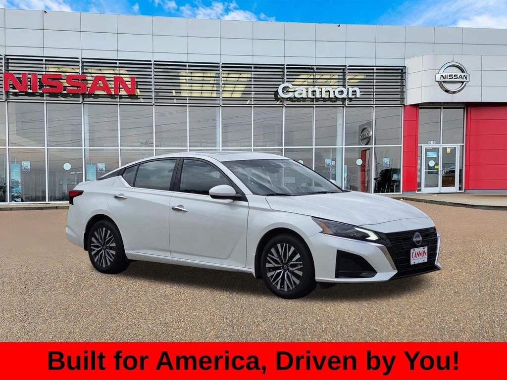 Used 2023 Nissan Altima 2.5 SV Sedan