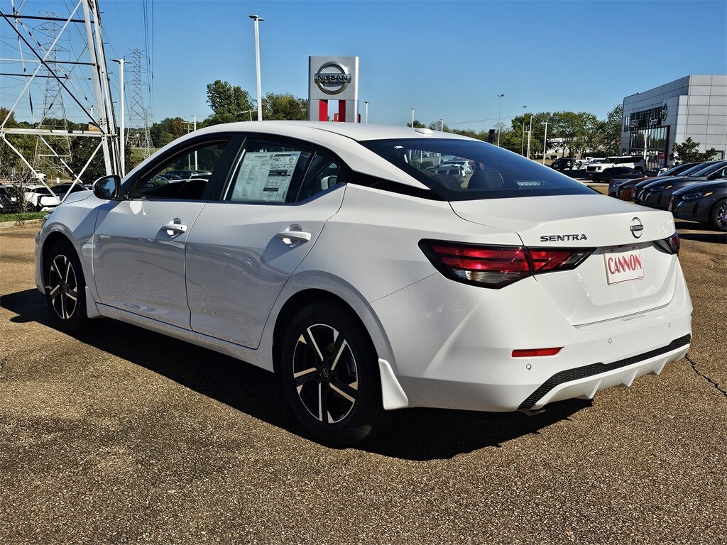 2025 Nissan Sentra SV photo 3