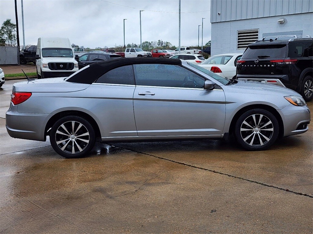 Used 2014 Chrysler 200 S with VIN 1C3BCBGG8EN157305 for sale in Jackson, MS