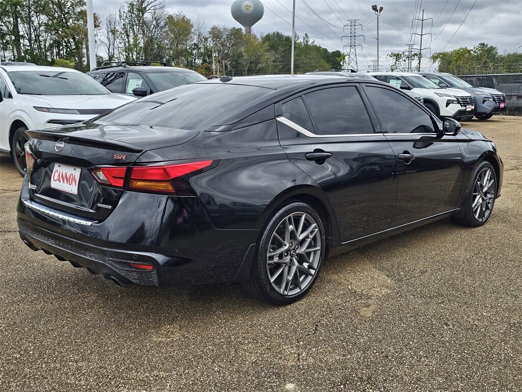 2023 Nissan Altima SR VC-Turbo photo 4