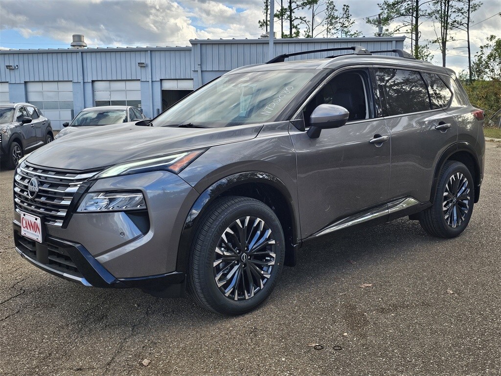 2026 Nissan Rogue Platinum photo 4