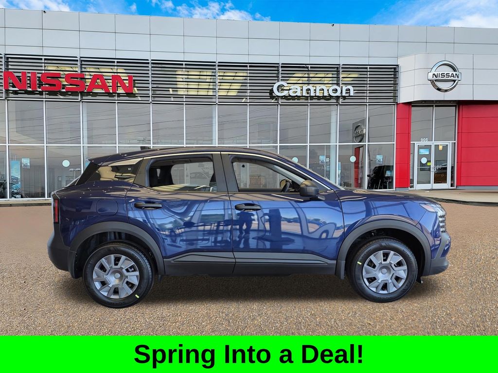 2026 Nissan Kicks 2.0 S's photo
