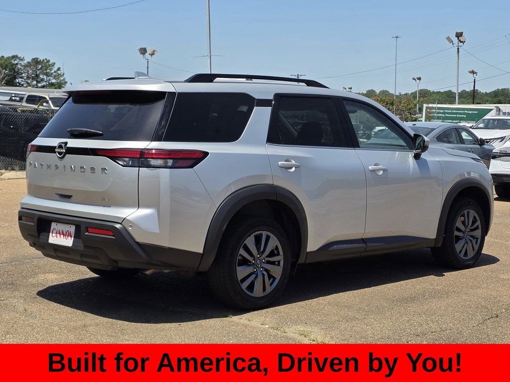 Used 2024 Nissan Pathfinder SV SUV