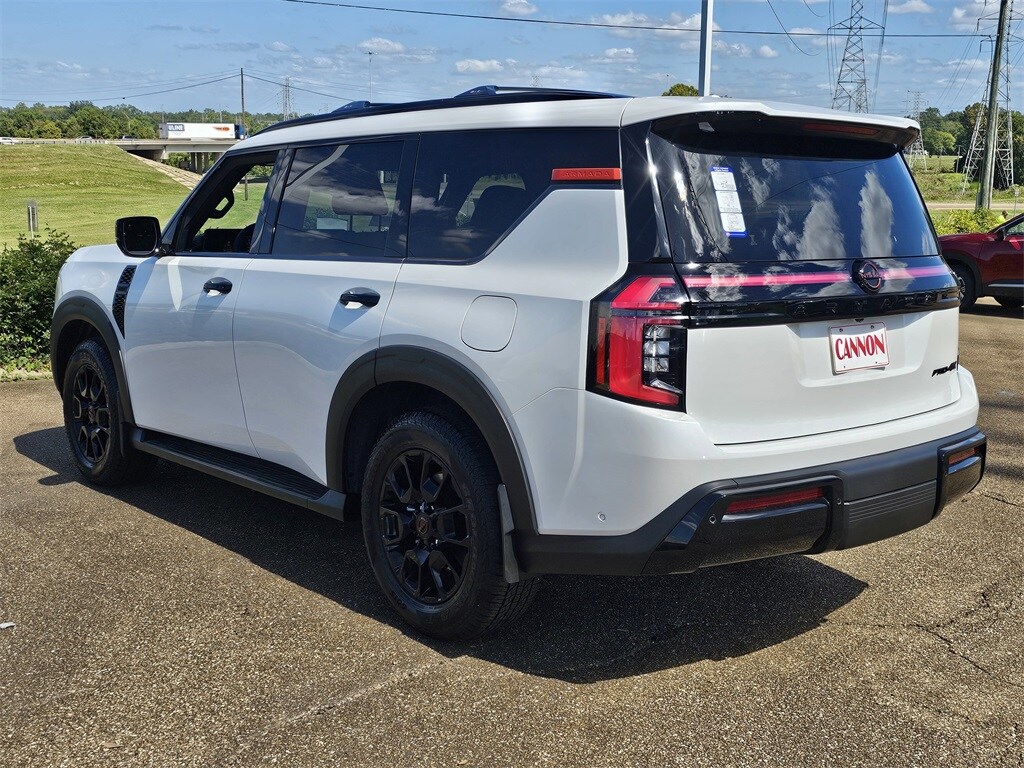 2026 Nissan Armada photo 2