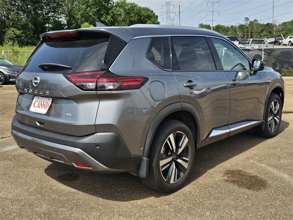 2023 Nissan Rogue SL photo 4