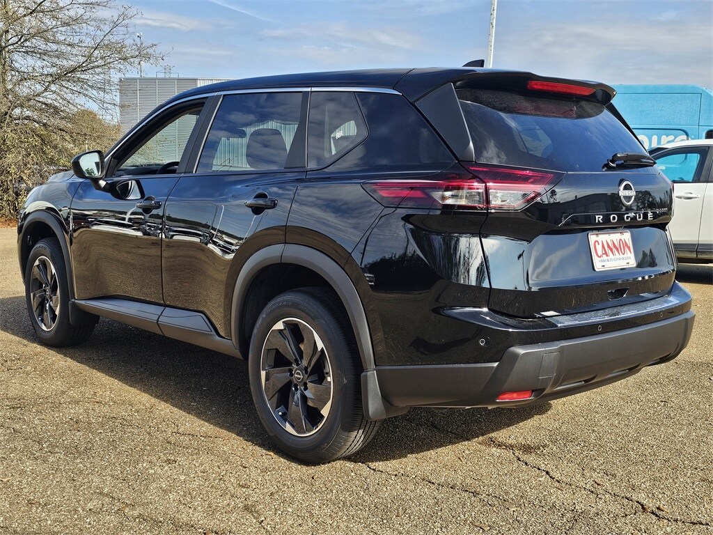 2026 Nissan Rogue SV photo 2