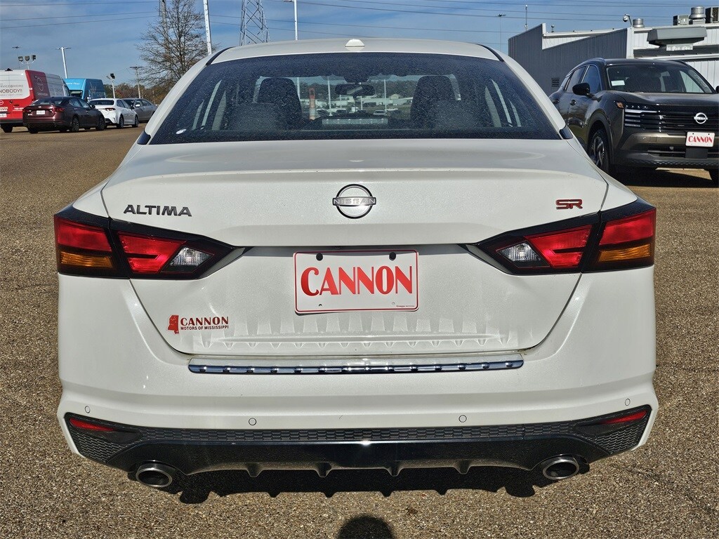 Used 2023 Nissan Altima 2.5 SR Sedan