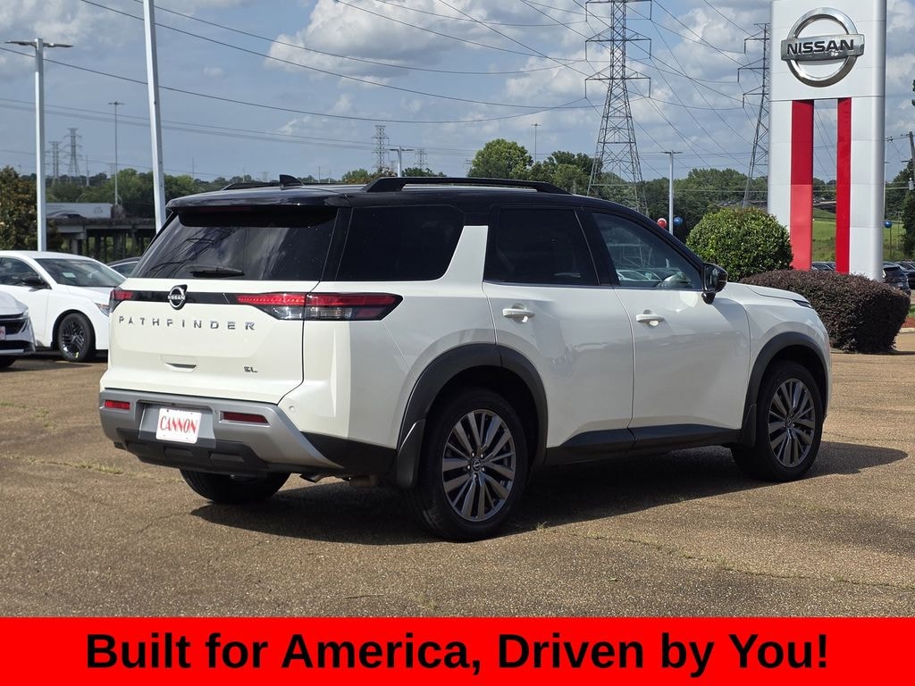 Used 2024 Nissan Pathfinder SL SUV