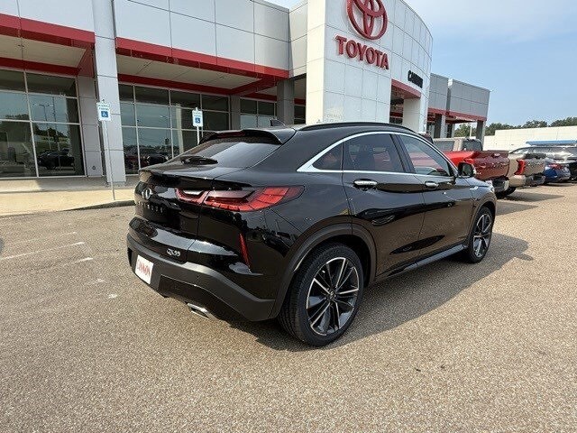 2024 Infiniti QX55 Luxe photo 2