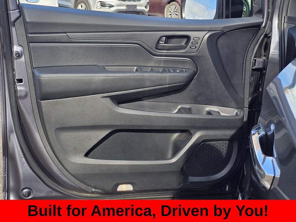 2024 Honda Odyssey EX-L - Photo 14
