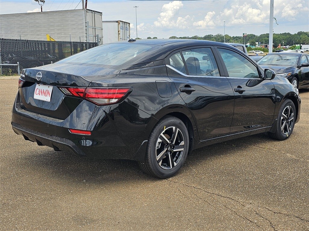 2025 Nissan Sentra SV photo 4